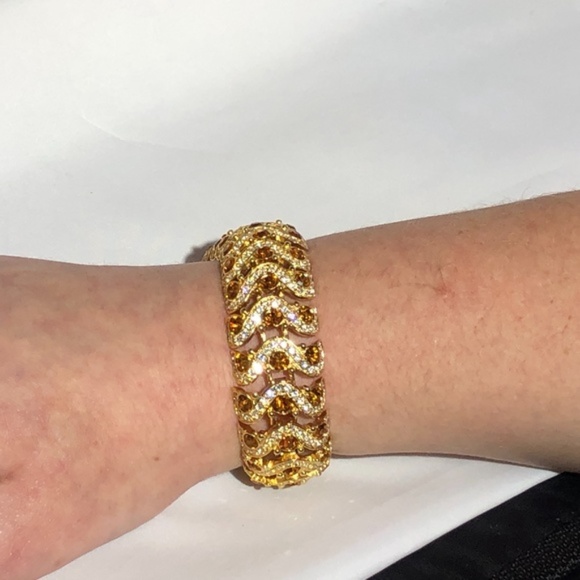 JOAN RIVERS AMBER & CLEAR CRYSTAL SERPENTINE GOLD TONE BRACELET - Picture 15 of 16